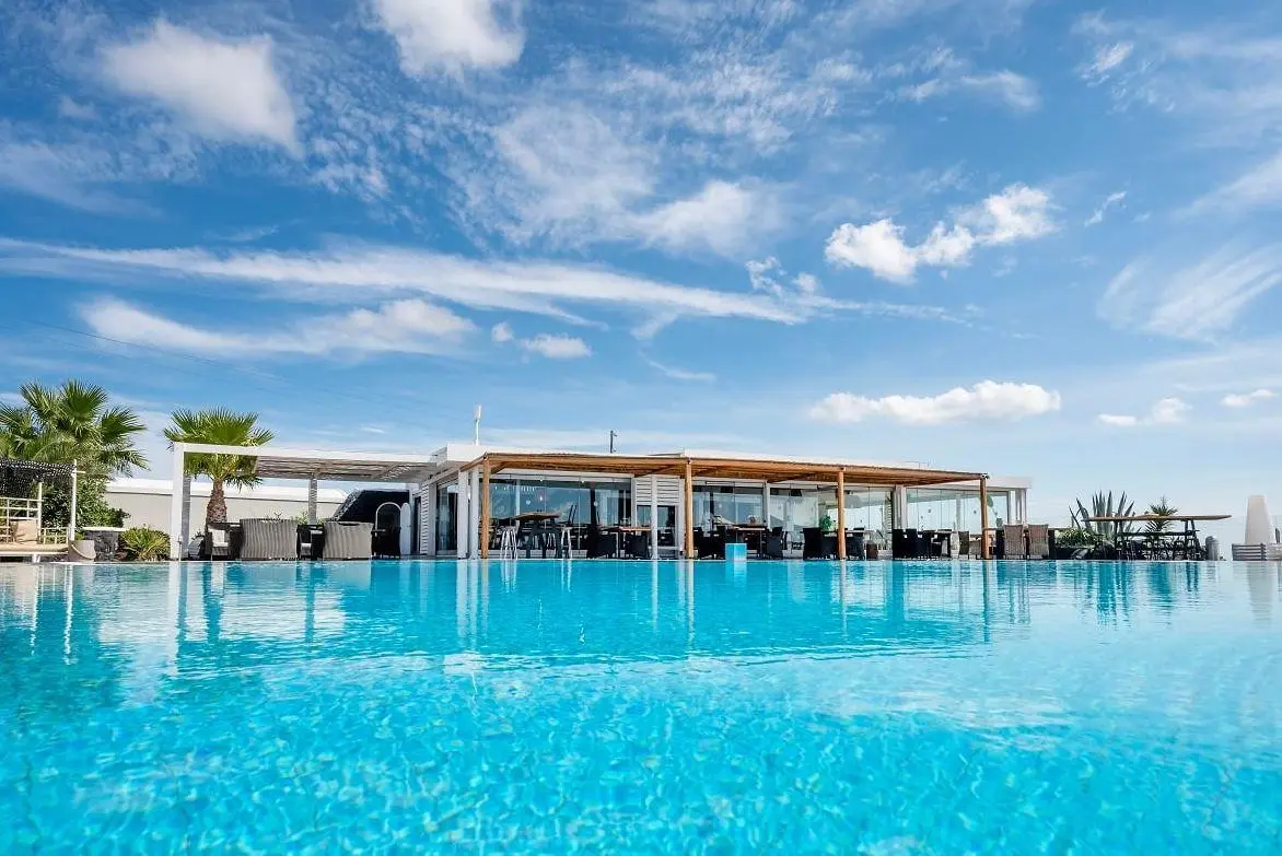 SMY Orizontes Santorini — SMY SANTORINI SUITES & VILLAS