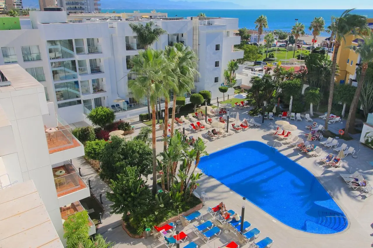 Basen w hotelu Sol Torremolinos Don Pedro