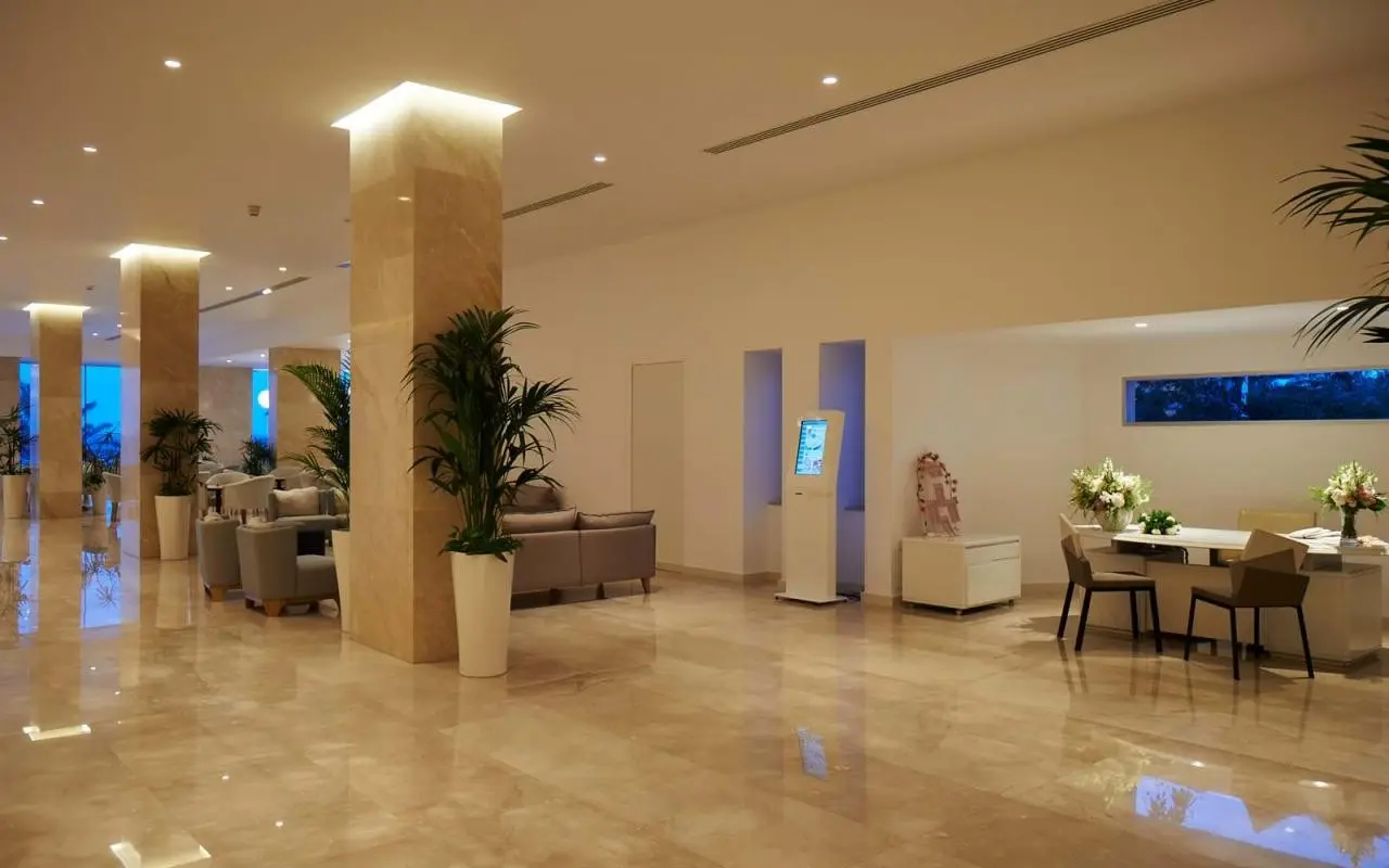 Sunrise Beach Hotel — SUNRISE BEACH