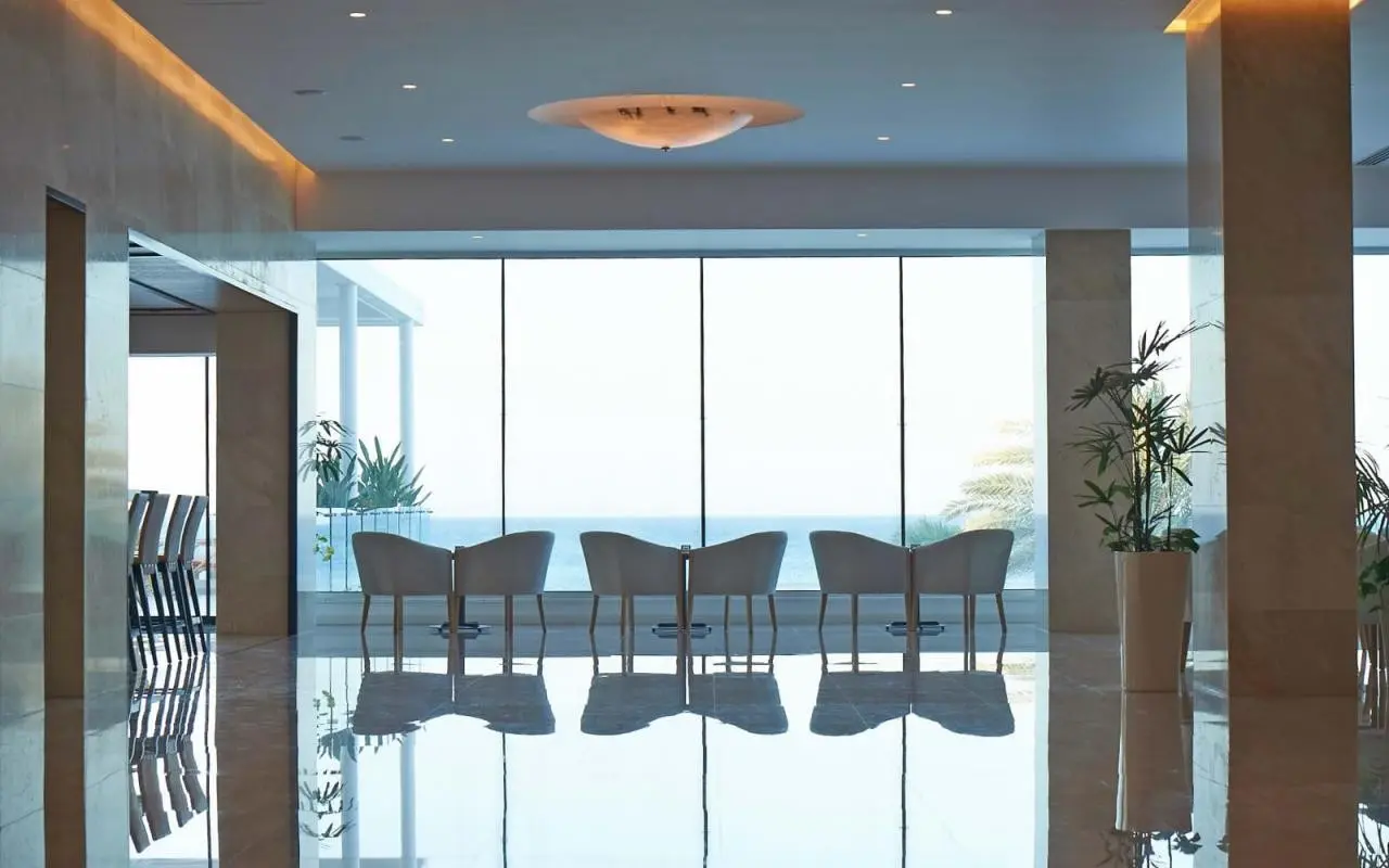 Sunrise Beach Hotel — SUNRISE BEACH