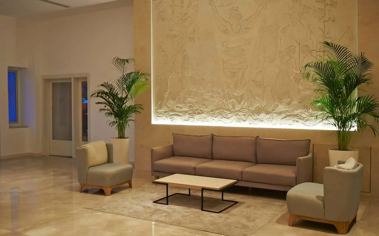 Sunrise Beach Hotel — SUNRISE BEACH