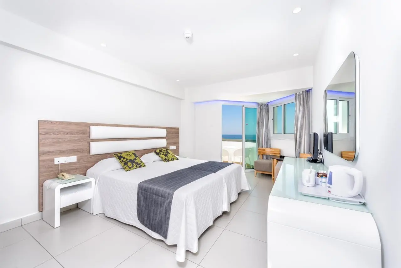 Tasia Maris Sands — TASIA MARIS SANDS