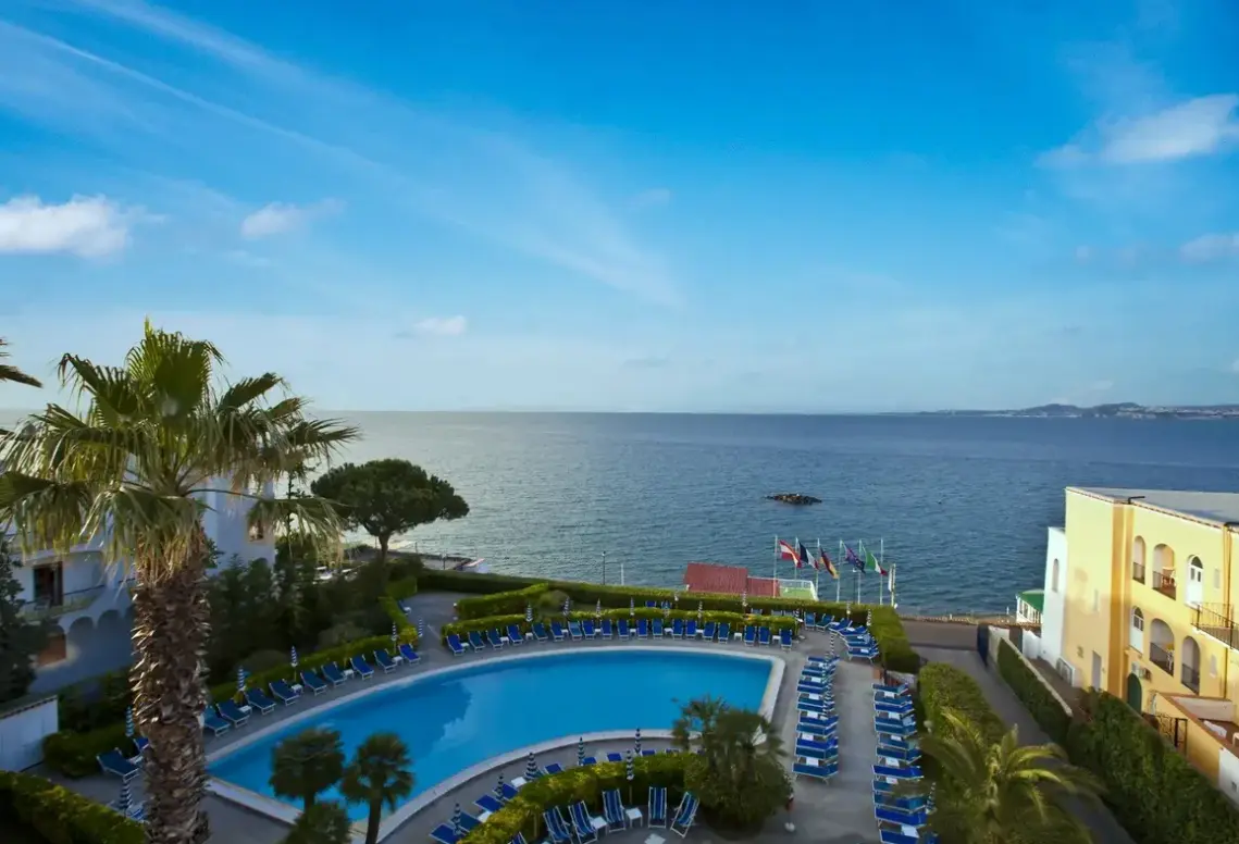 Basen w hotelu Terme Alexander