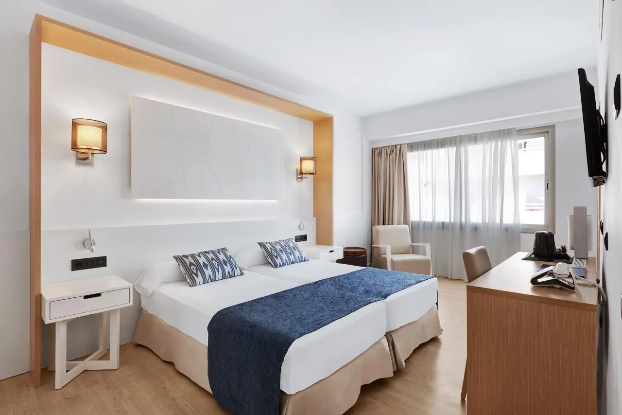 THB Los Molinos — THB LOS MOLINOS