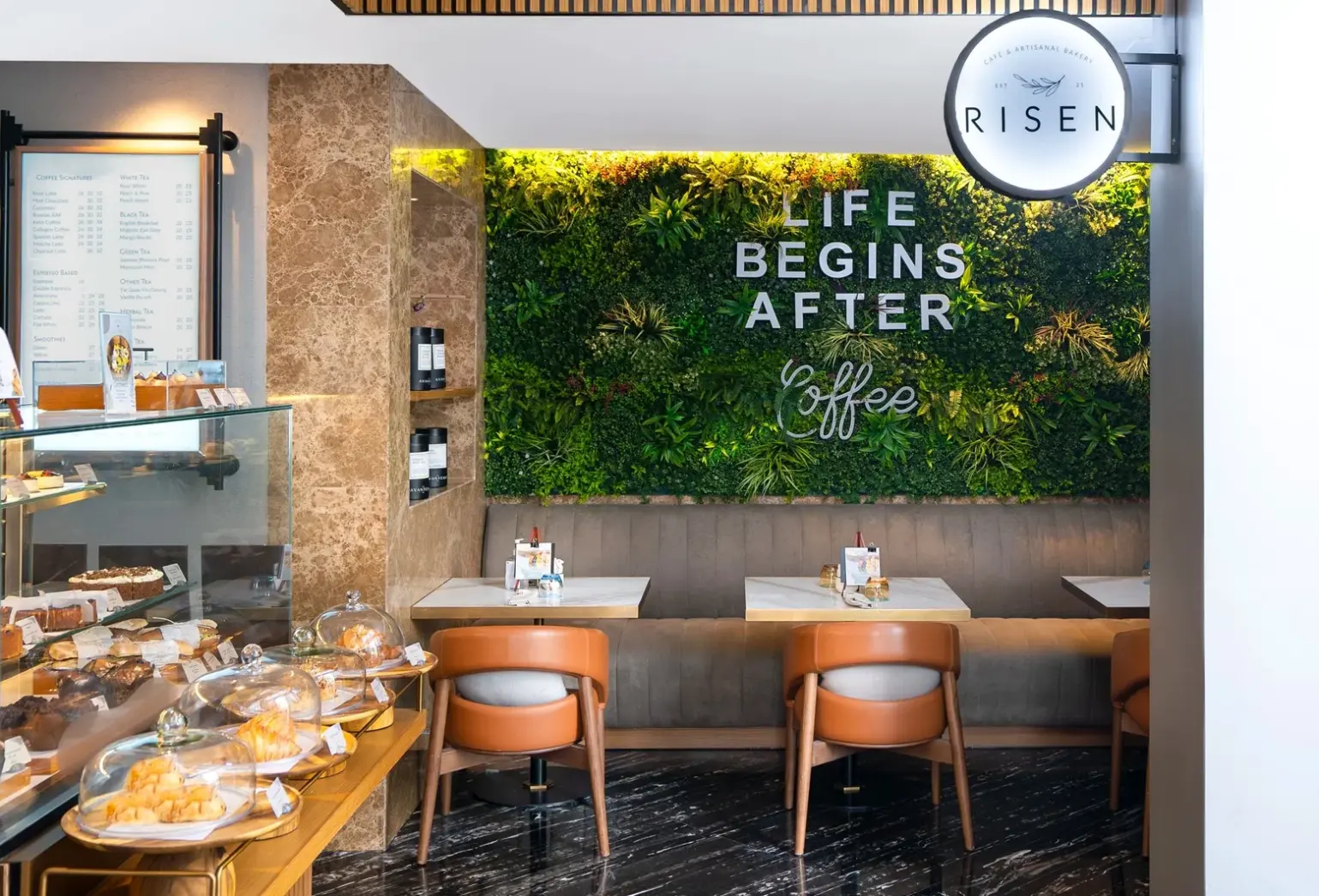 Restauracja i jedzenie w hotelu The First Collection at Jumeirah Village Circle, A Tribute Portfolio