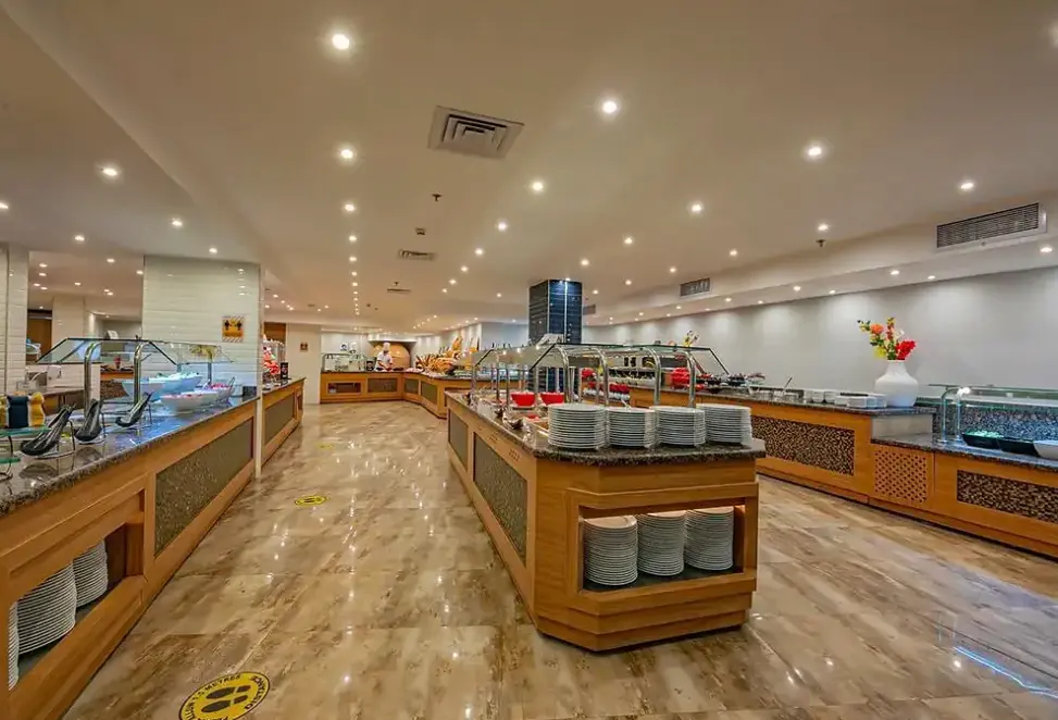Restauracja i jedzenie w hotelu Titanic Resort & Aquapark