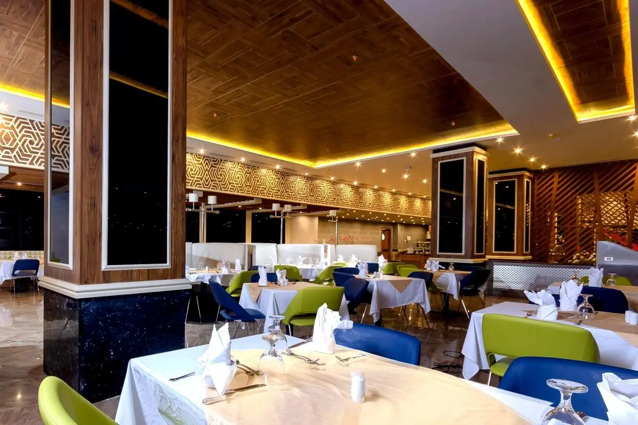 Titanic Royal — TITANIC ROYAL RESORT