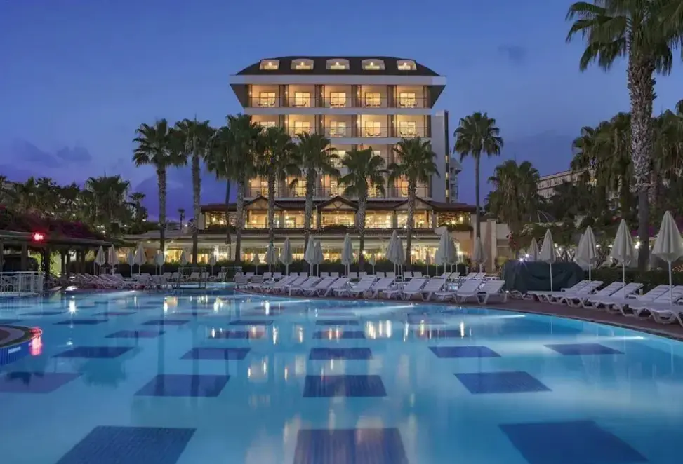 Basen w hotelu Trendy Palm Beach