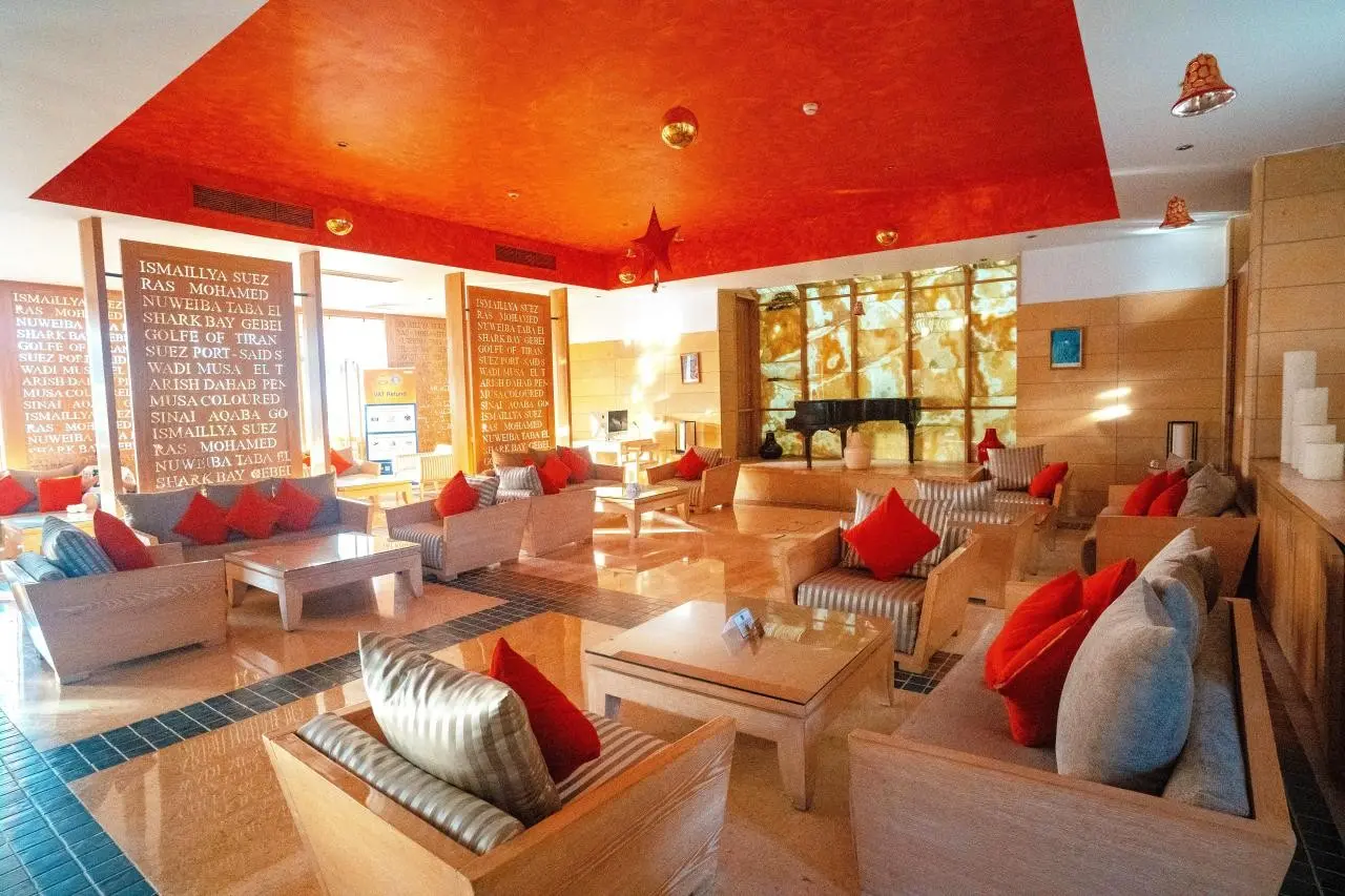 Lobby hotelu V Hotel