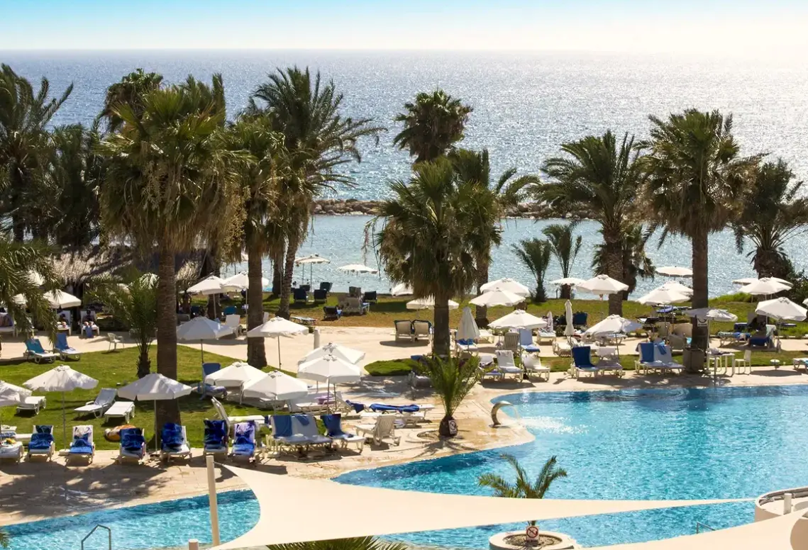 Basen w hotelu Venus Beach