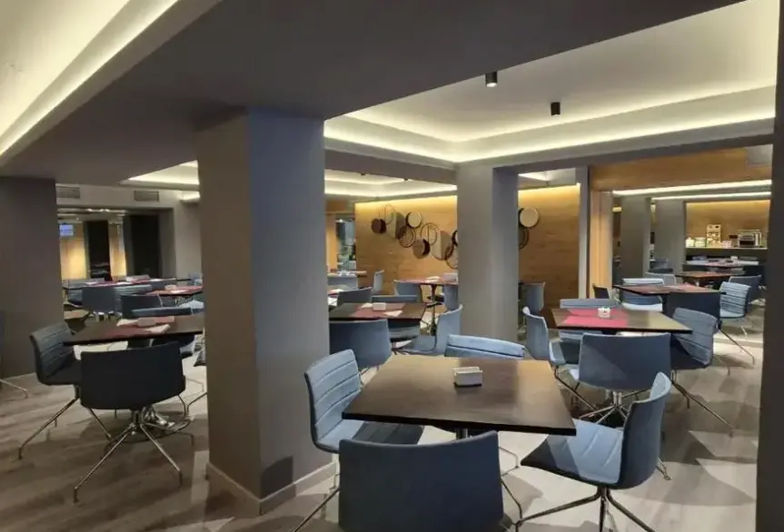 Restauracja i jedzenie w hotelu Alassia