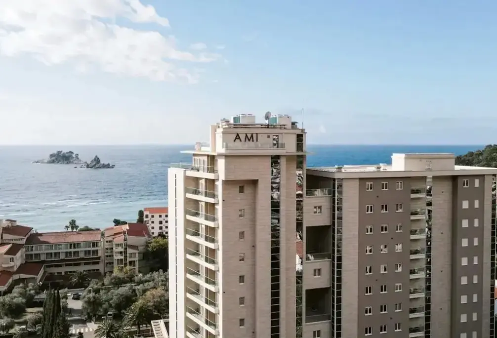 Obiekt hotelu Ami Budva (ex. Melia Budva Petrovac)
