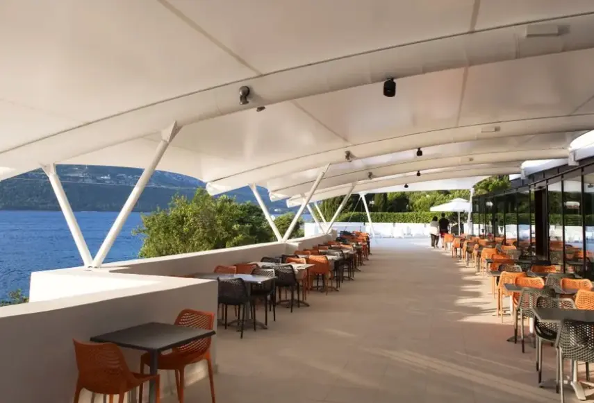 Restauracja i jedzenie w hotelu Aminess Younique Liburna (Korčula)