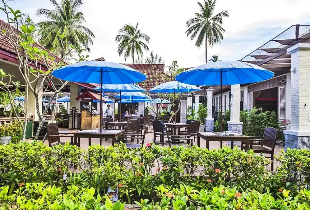 Restauracja i jedzenie w hotelu Amora Beach Resort
