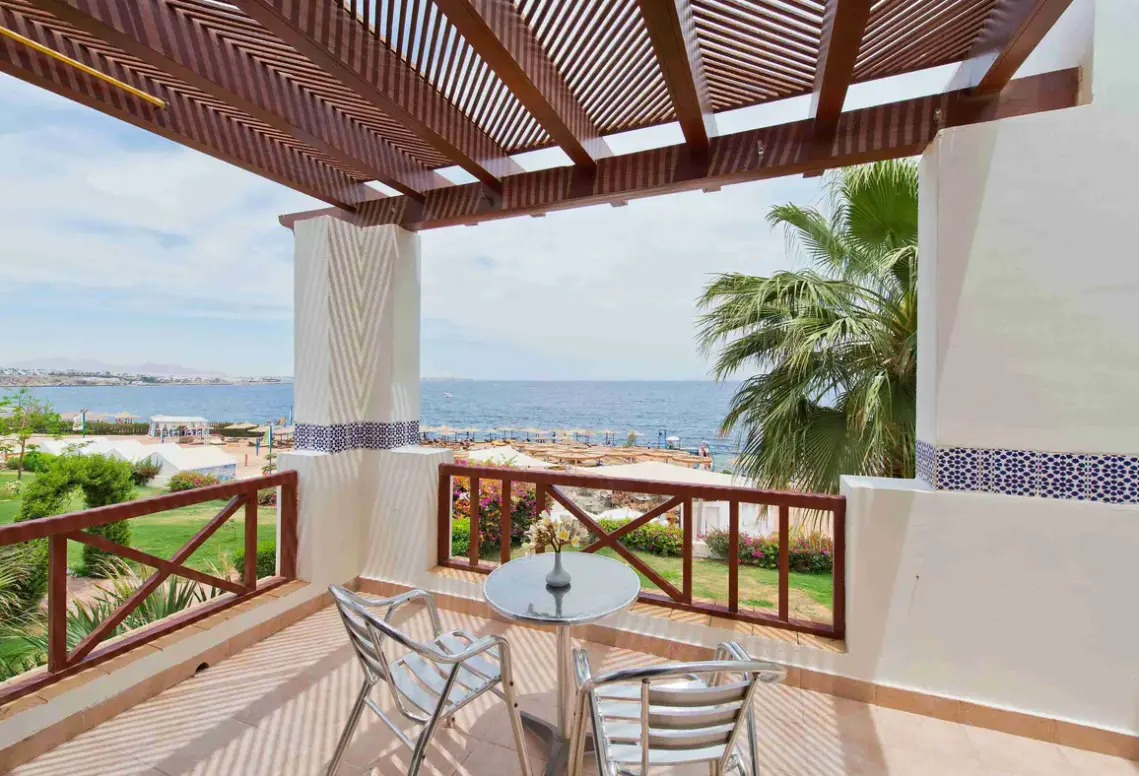 Widok z hotelu Amphoras Blu
