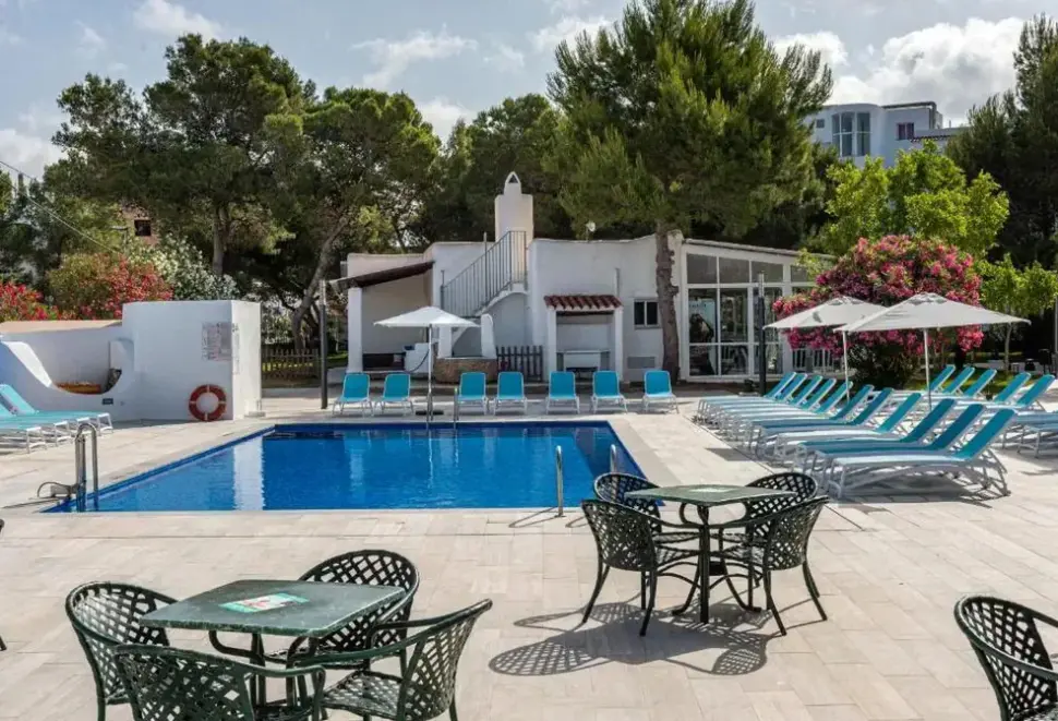 Basen w hotelu Apartamentos Vibra Calima