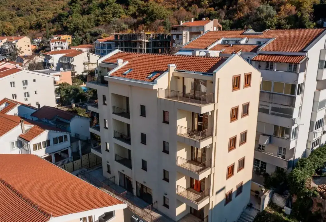 Hotel Apartamenty Arvala w Czarnogóra (Riwiera Czarnogórska) - oferta last minute