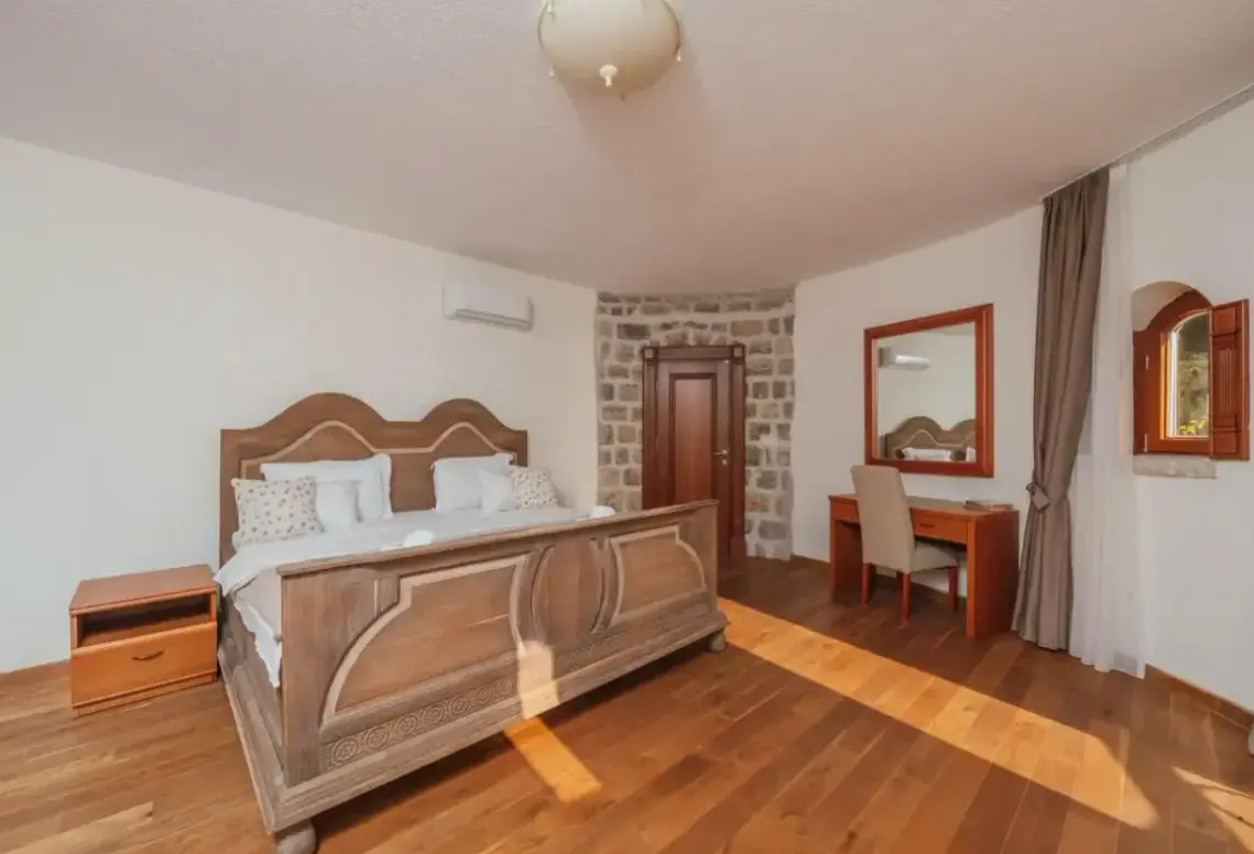 Pokój w hotelu Apartamenty Pietra Mare