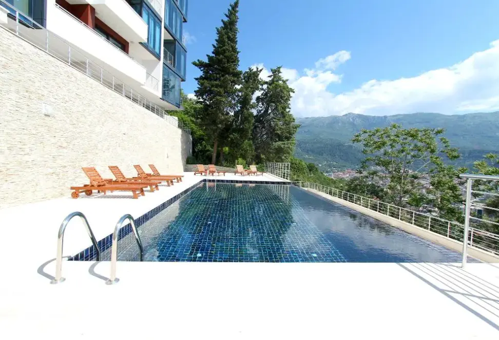 Basen w hotelu Apartments Aqua Resort