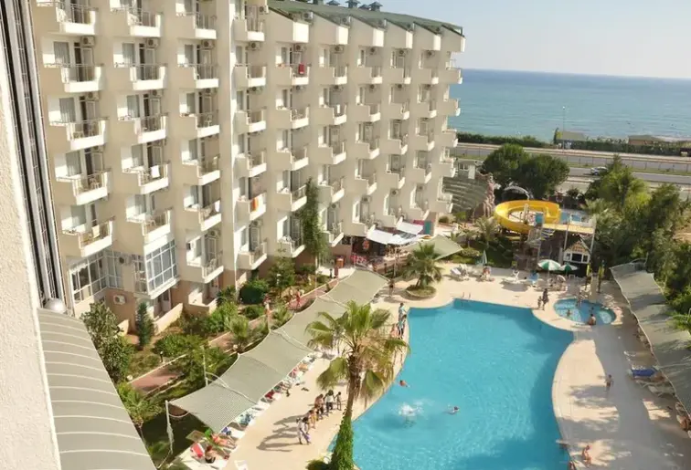 Hotel Asrin Beach