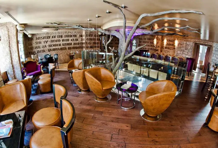 Lobby hotelu Astoria (Budva)