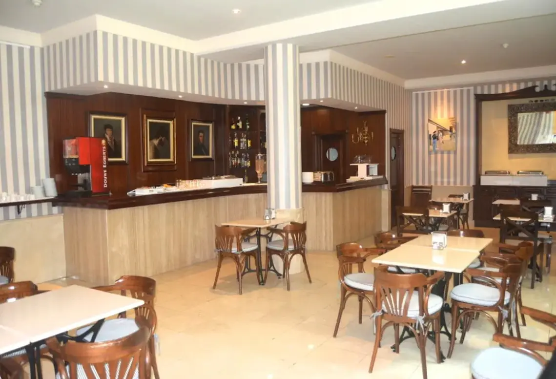 Restauracja i jedzenie w hotelu Astoria (Puerto de la Cruz)