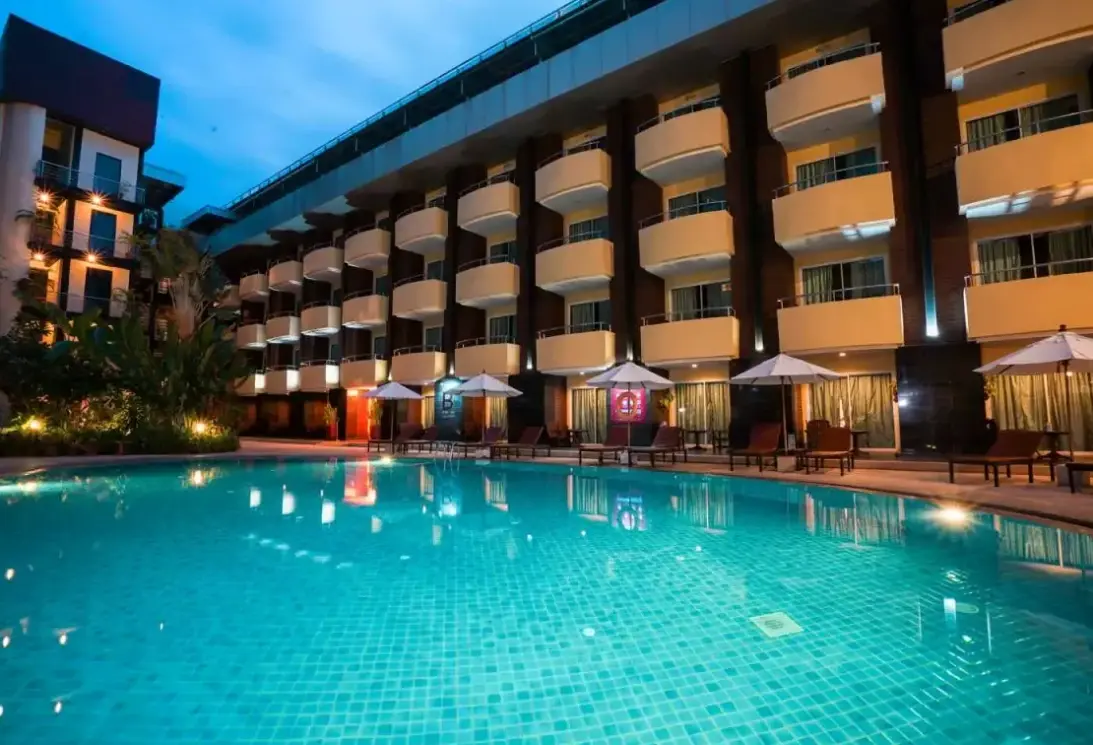 Hotel Baron Beach w Tajlandia (Pattaya) - oferta last minute
