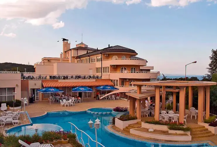Basen w hotelu Bellevue (Golden Sands)