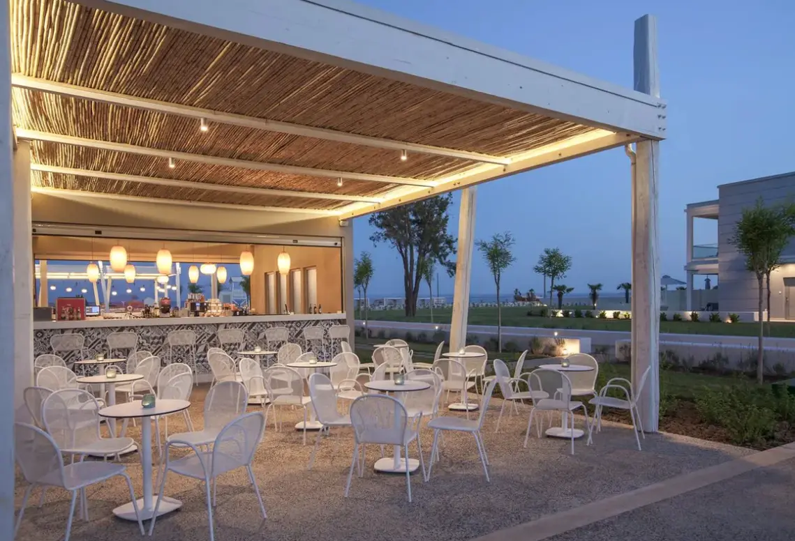 Restauracja i jedzenie w hotelu Blue Lagoon Princess