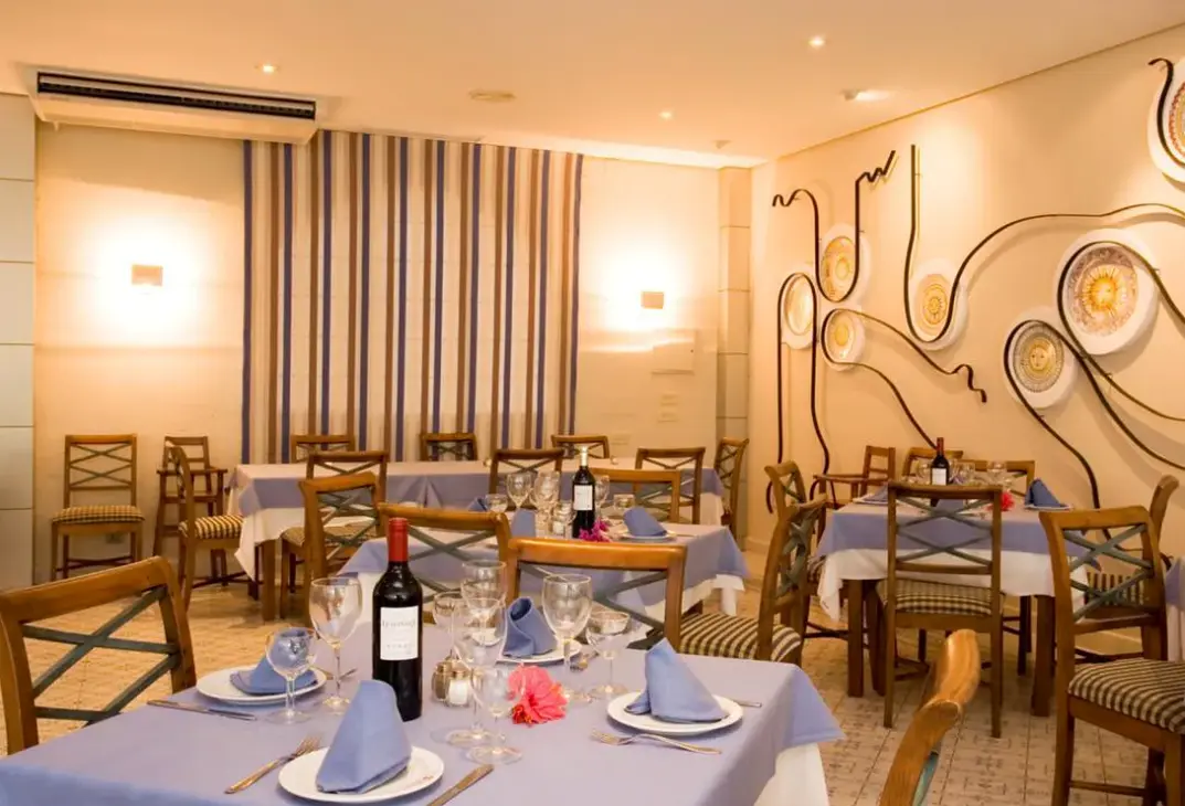 Restauracja i jedzenie w hotelu Blue Sea Cases d'Or