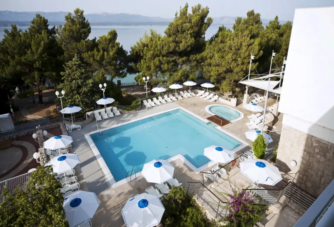 Basen w hotelu Bluesun Borak