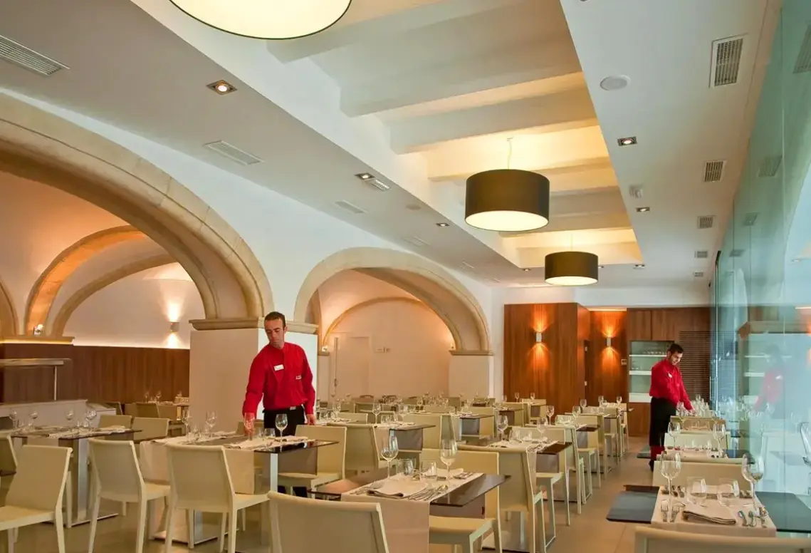 Restauracja i jedzenie w hotelu Boutique Rh Portocristo
