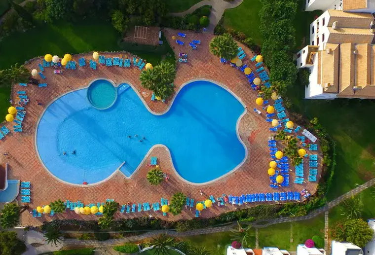 Basen w hotelu Cabanas Golden Clube