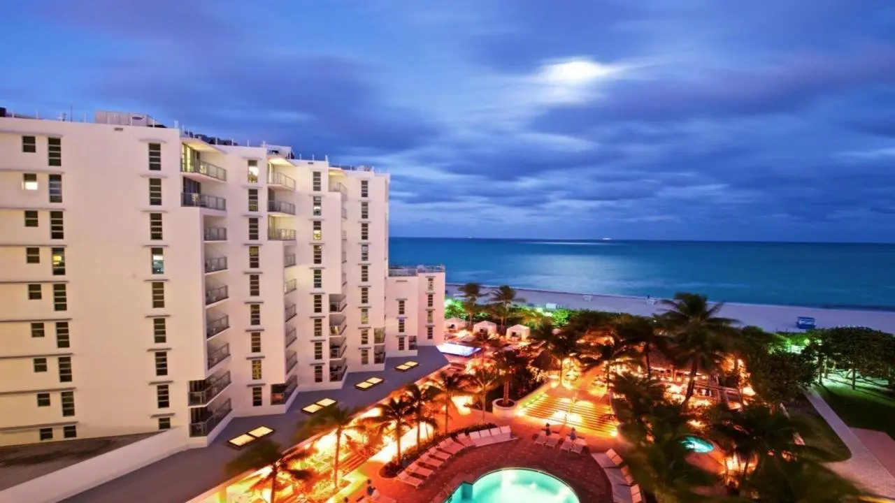 Hotel Cadillac Hotel & Beach Club; Autograph Collection w Stany Zjednoczone (Floryda) - oferta last minute