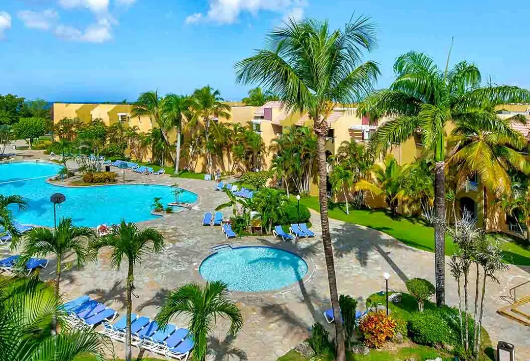 Basen w hotelu Casa Marina Beach & Reef