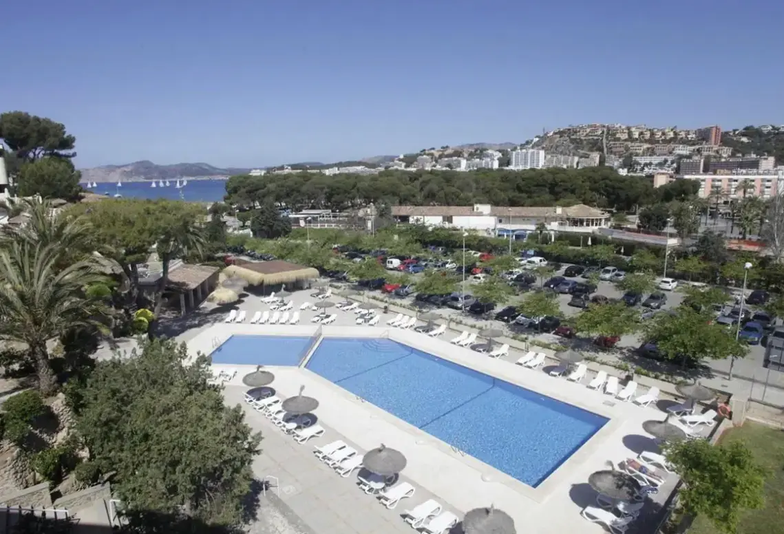 Basen w hotelu Casablanca (Santa Ponsa)