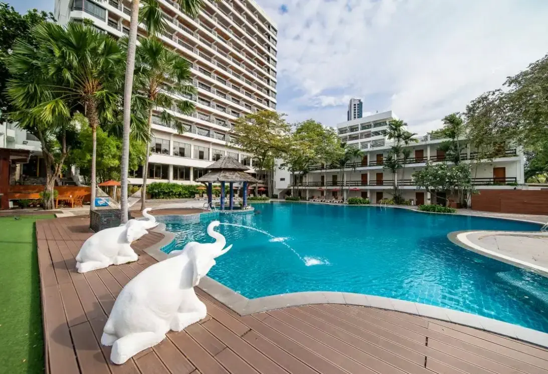 Hotel Cosy Beach w Tajlandia (Pattaya) - oferta last minute