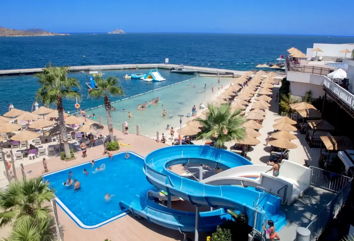 Basen w hotelu Delta by Marriott Bodrum