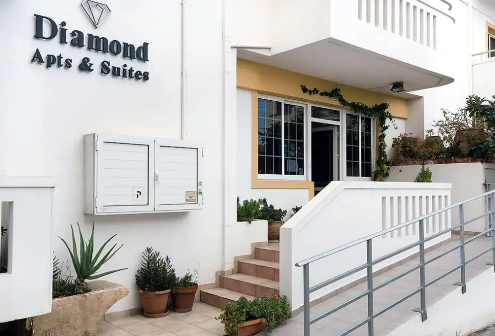 Hotel Diamond Apartments & Suites