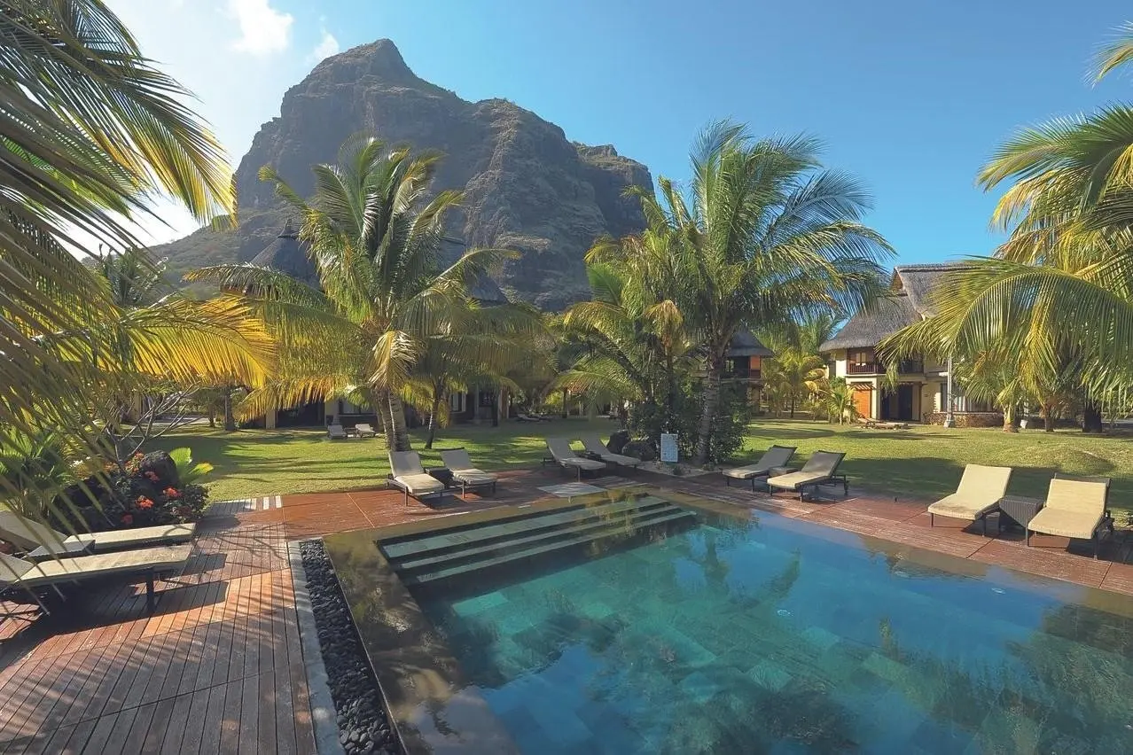Dinarobin Beachcomber Golf Resort & Spa — DINAROBIN BEACHCOMBER GOLF RESORT & SPA