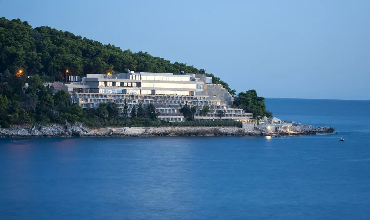 Plaża przy hotelu Dubrovnik Palace