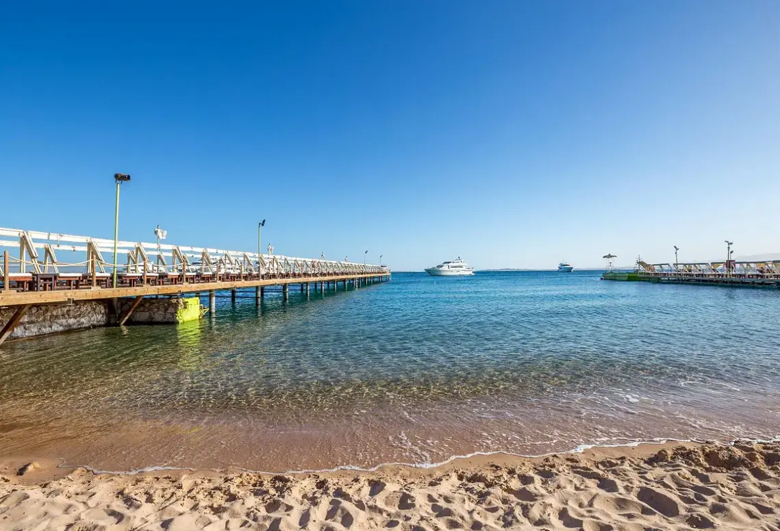 Plaża przy hotelu Elysees Hurghada (ex. Elysees Dream Beach)
