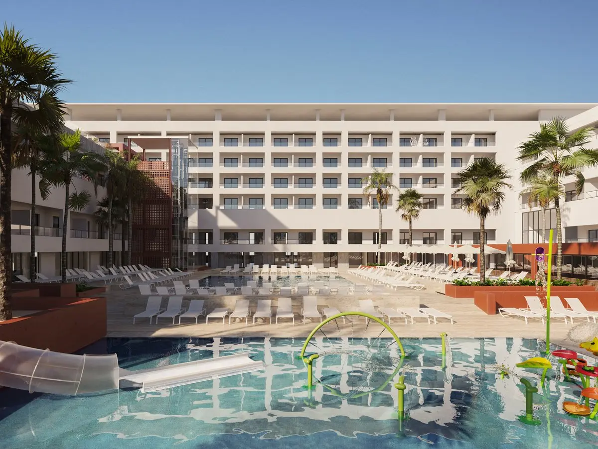 Basen w hotelu Estival Park Almaris