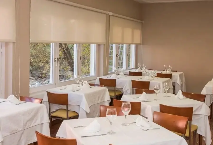 Restauracja i jedzenie w hotelu Evenia Oros