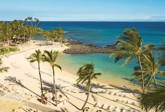 Plaża przy hotelu Fairmont Orchid Resort