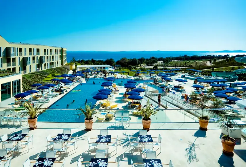 Basen w hotelu Falkensteiner Diadora