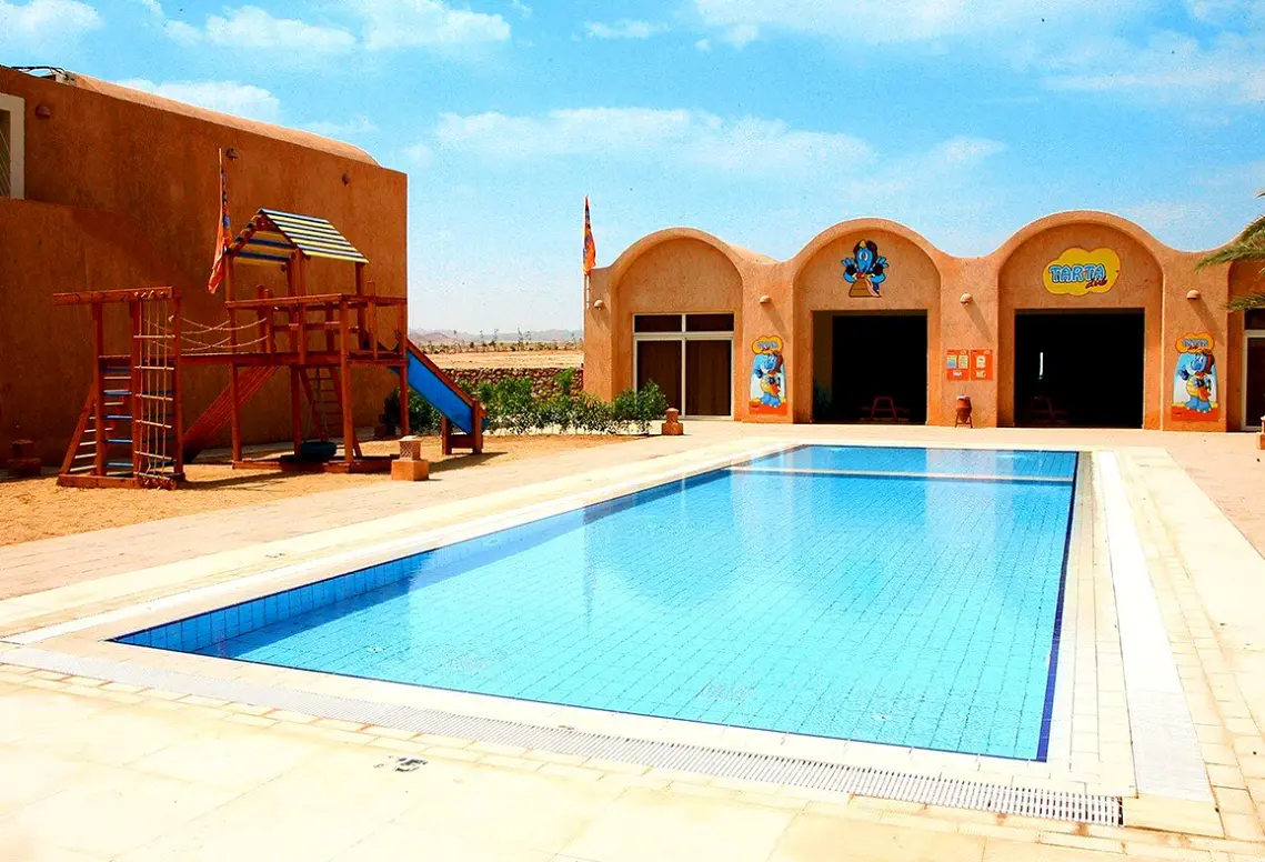 Basen w hotelu Gemma Resort (ex. Labranda Gemma Premium Resort)