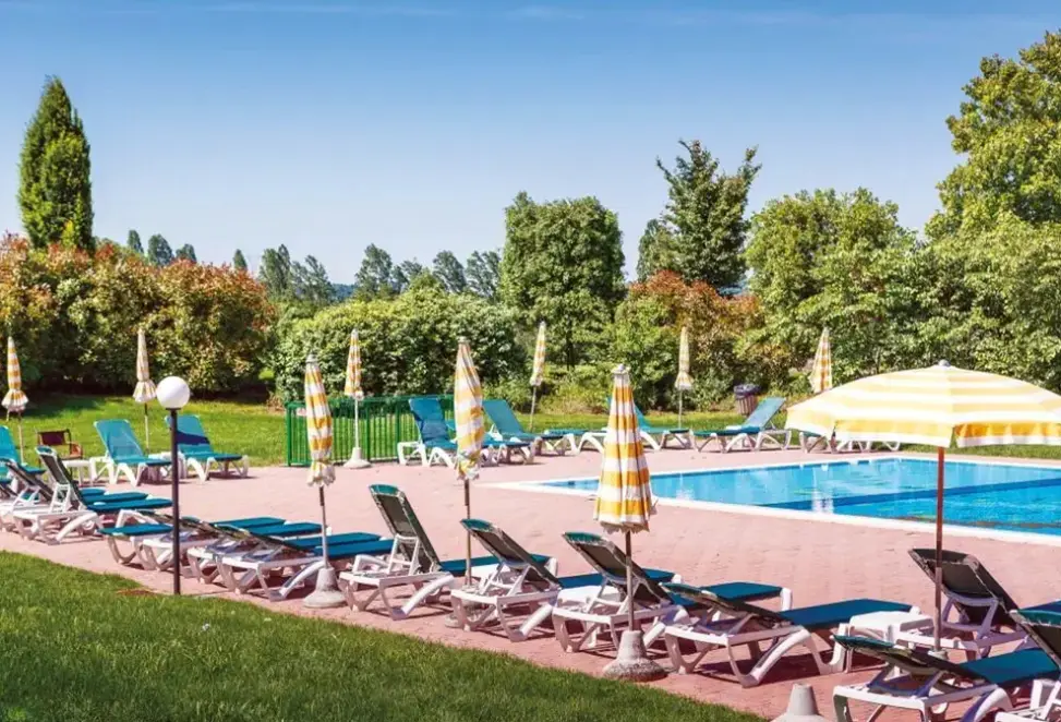 Basen w hotelu Golf Residence (Peschiera)