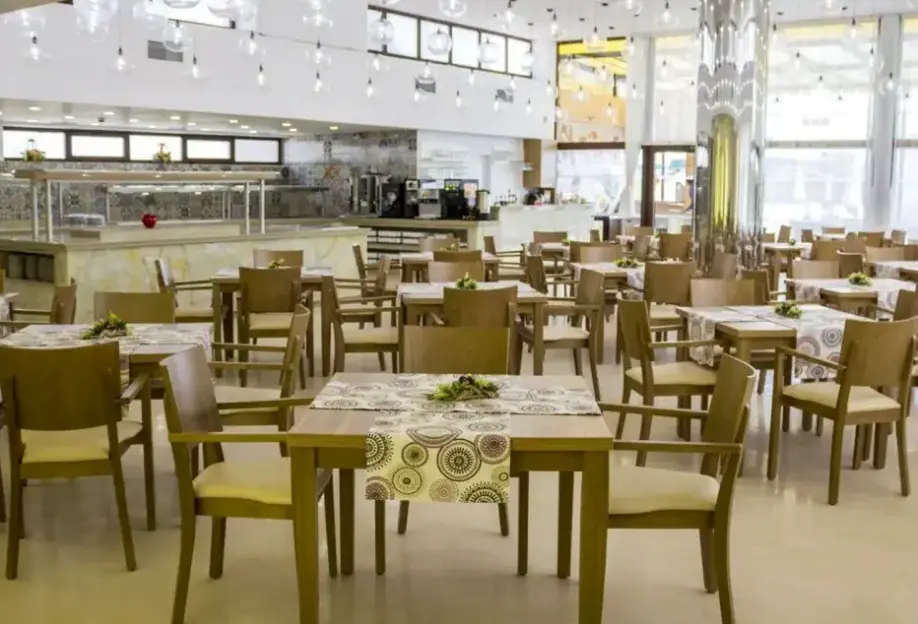 Restauracja i jedzenie w hotelu Grand Hotel (Sunny Beach)