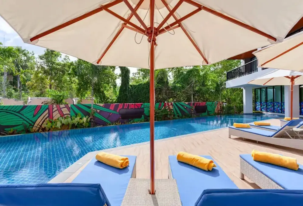 Basen w hotelu Grand Kata Vip
